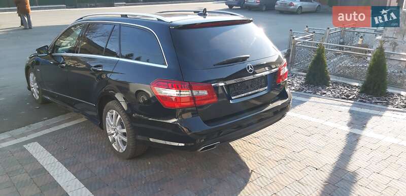 Універсал Mercedes-Benz E-Class 2011 в Іршаві фото 42 Універсал Mercedes-Benz E-Class 2011 в Іршаві