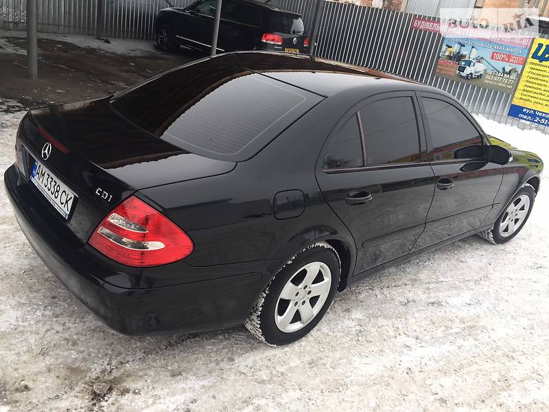 Седан Mercedes-Benz E-Class 2002 в Звягеле