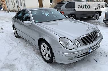 Седан Mercedes-Benz E-Class 2003 в Житомире