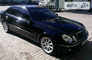 Седан Mercedes-Benz E-Class 2003 в Дрогобыче