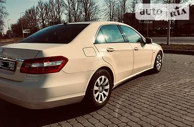 Седан Mercedes-Benz E-Class 2012 в Ивано-Франковске