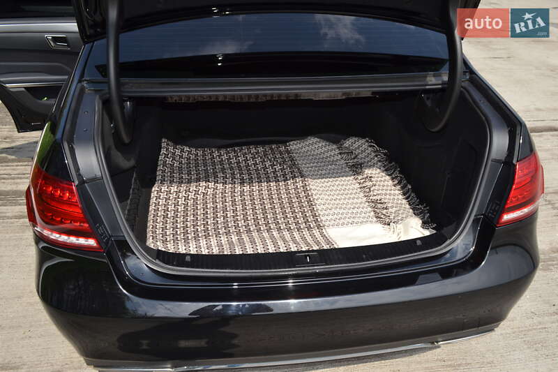Седан Mercedes-Benz E-Class 2013 в Вінниці