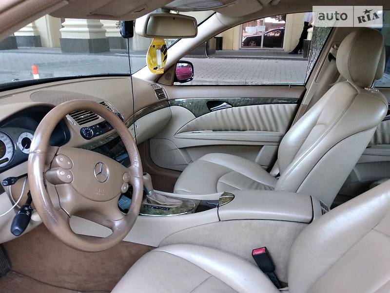 Седан Mercedes-Benz E-Class 2006 в Дніпрі