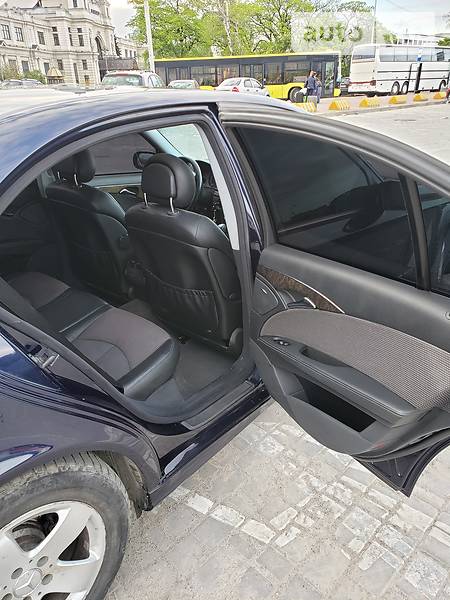 Седан Mercedes-Benz E-Class 2002 в Львові