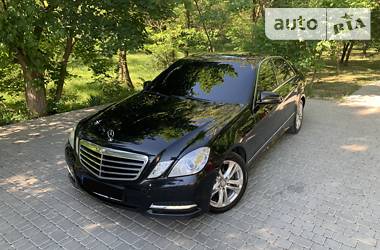 Седан Mercedes-Benz E-Class 2012 в Одессе