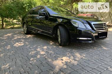 Седан Mercedes-Benz E-Class 2012 в Одессе