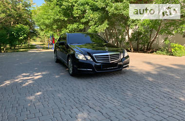 Седан Mercedes-Benz E-Class 2012 в Одессе