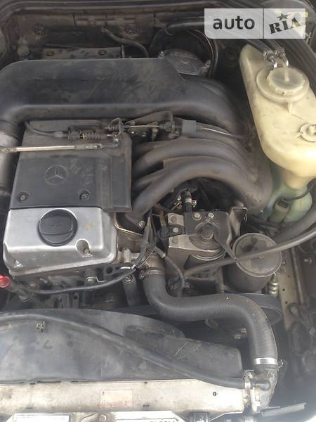 Седан Mercedes-Benz E-Class 1995 в Сваляві фото 13 Седан Mercedes-Benz E-Class 1995 в Сваляві