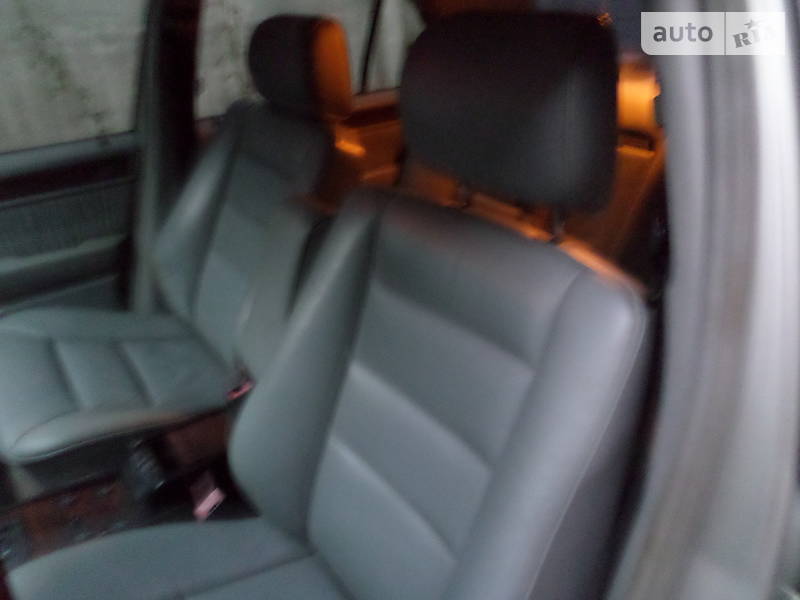 Седан Mercedes-Benz E-Class 1989 в Києві