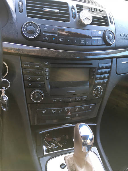 Седан Mercedes-Benz E-Class 2002 в Тернополі