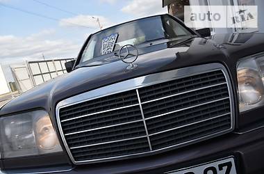 Седан Mercedes-Benz E-Class 1995 в Дрогобыче