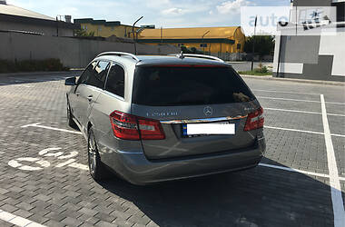 Універсал Mercedes-Benz E-Class 2012 в Луцьку