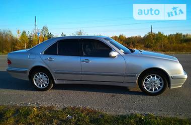 Седан Mercedes-Benz E-Class 1999 в Хмельницком