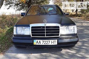 Купе Mercedes-Benz E-Class 1991 в Звягеле