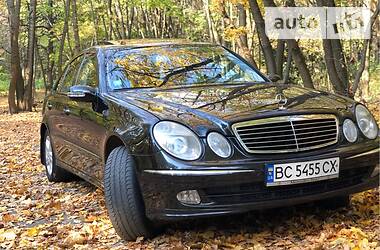 Седан Mercedes-Benz E-Class 2003 в Львове