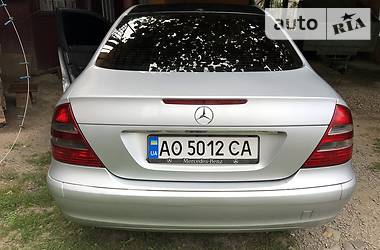 Седан Mercedes-Benz E-Class 2005 в Ужгороде