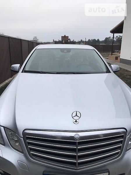 Седан Mercedes-Benz E-Class 2009 в 