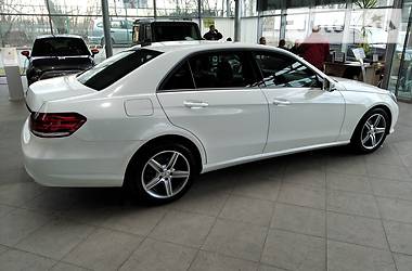 Седан Mercedes-Benz E-Class 2016 в Ивано-Франковске