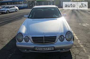 Седан Mercedes-Benz E-Class 1999 в Мариуполе