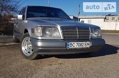 Седан Mercedes-Benz E-Class 1994 в 