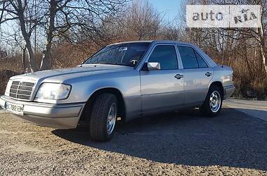 Седан Mercedes-Benz E-Class 1994 в 
