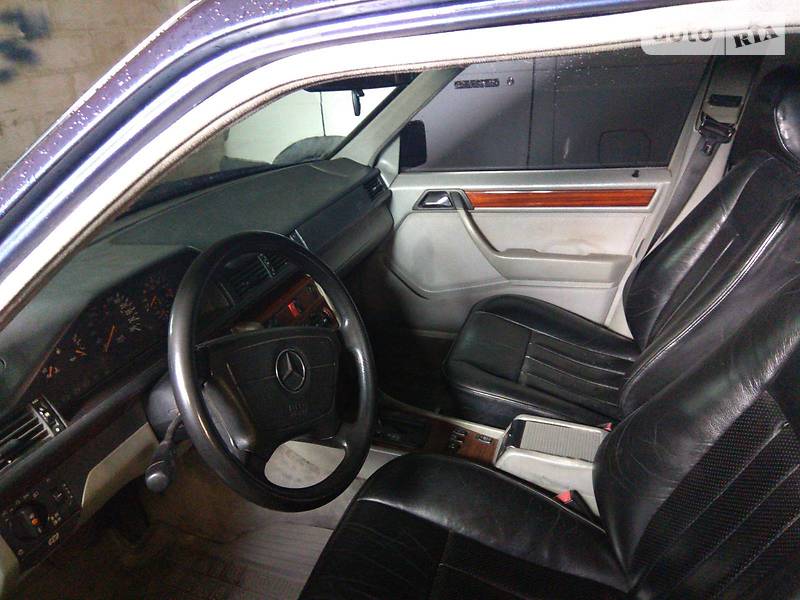 Седан Mercedes-Benz E-Class 1995 в Білій Церкві