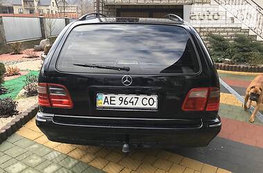 Универсал Mercedes-Benz E-Class 1999 в Хусте