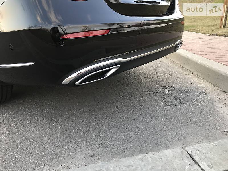 Седан Mercedes-Benz E-Class 2018 в Києві