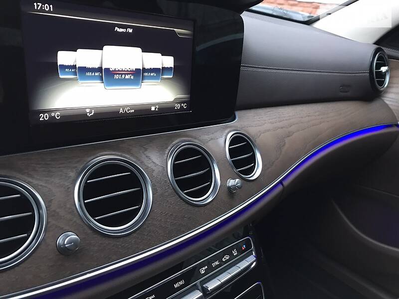 Седан Mercedes-Benz E-Class 2018 в Києві