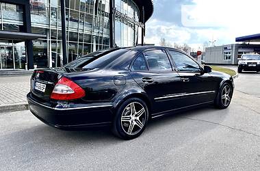 Седан Mercedes-Benz E-Class 2007 в 