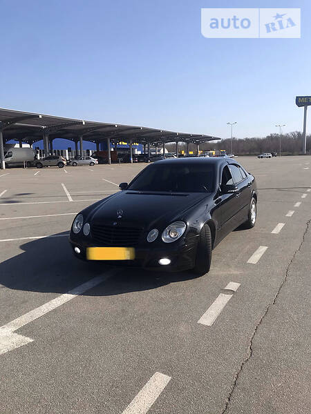 Седан Mercedes-Benz E-Class 2006 в Запоріжжі