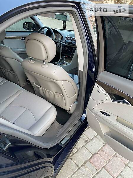 Седан Mercedes-Benz E-Class 2007 в Косові