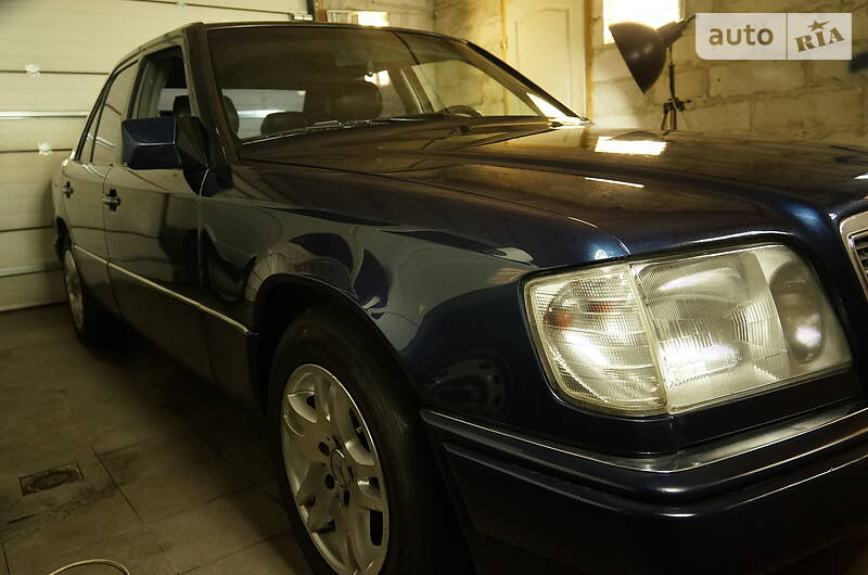 Седан Mercedes-Benz E-Class 1995 в Білій Церкві