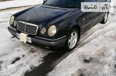 Седан Mercedes-Benz E-Class 1998 в Кропивницком