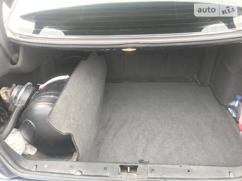 Седан Mercedes-Benz E-Class 1996 в Кропивницькому
