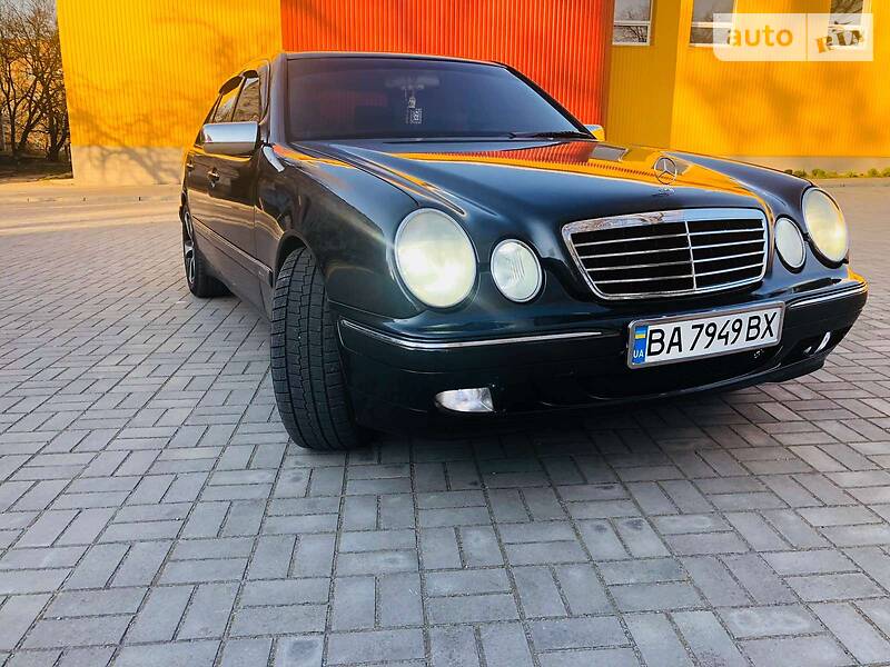 Седан Mercedes-Benz E-Class 1996 в Кропивницькому