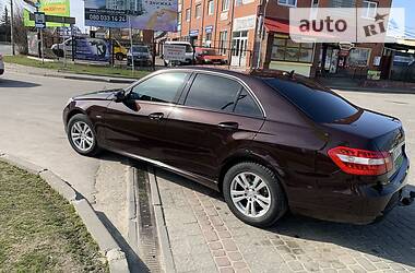 Седан Mercedes-Benz E-Class 2010 в 