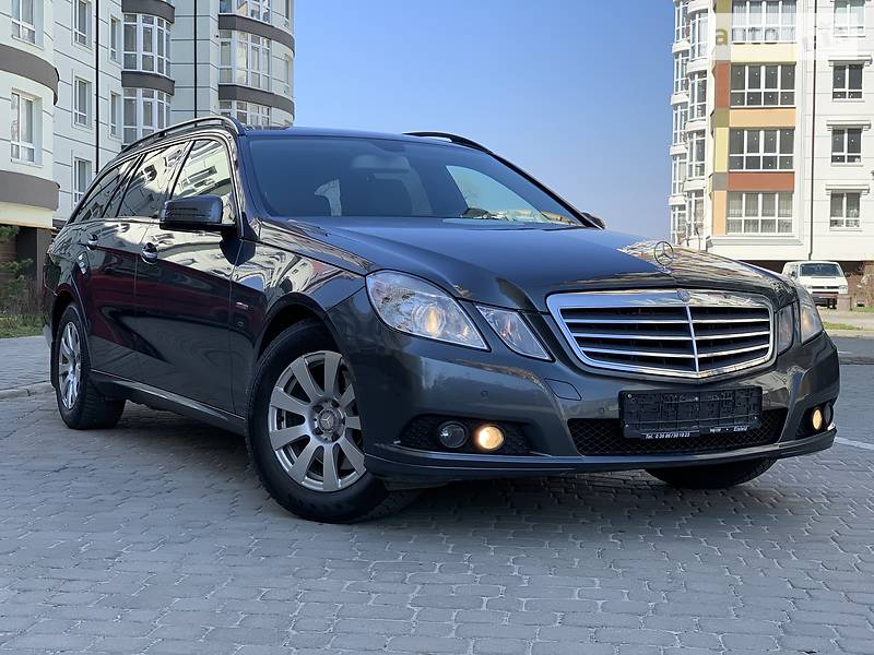 Універсал Mercedes-Benz E-Class 2011 в Івано-Франківську