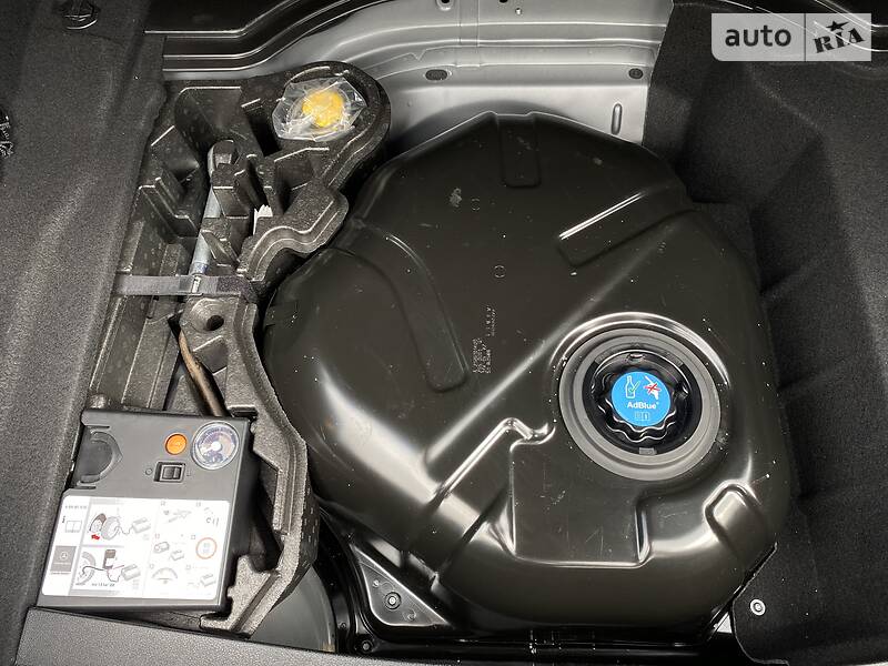 Седан Mercedes-Benz E-Class 2015 в Хмельницькому фото 12 Седан Mercedes-Benz E-Class 2015 в Хмельницькому