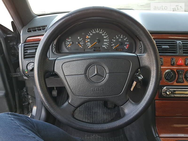 Седан Mercedes-Benz E-Class 1997 в Хмельницькому фото 83 Седан Mercedes-Benz E-Class 1997 в Хмельницькому