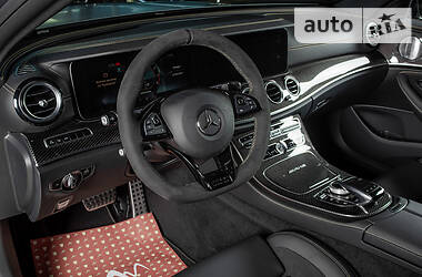 Седан Mercedes-Benz E-Class 2018 в 