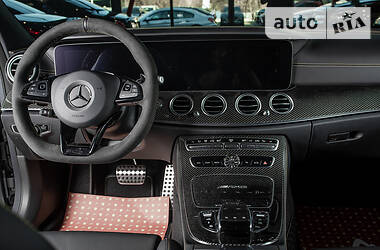 Седан Mercedes-Benz E-Class 2018 в 