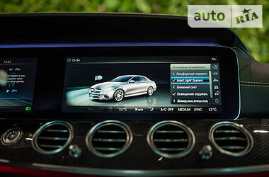 Седан Mercedes-Benz E-Class 2018 в 
