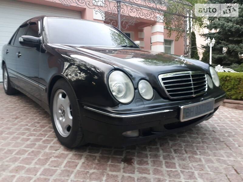 Седан Mercedes-Benz E-Class 2001 в Одессе