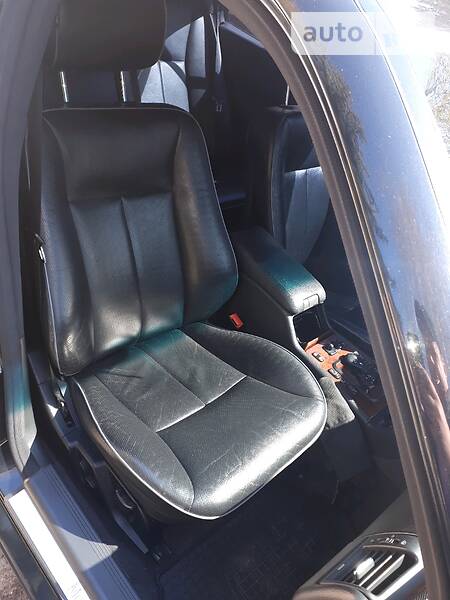 Седан Mercedes-Benz E-Class 2001 в Одессе
