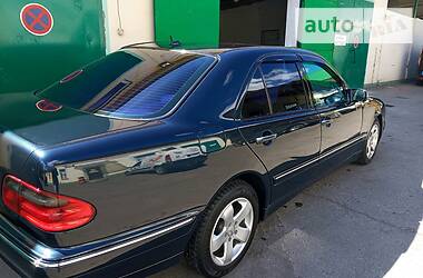 Седан Mercedes-Benz E-Class 2001 в 
