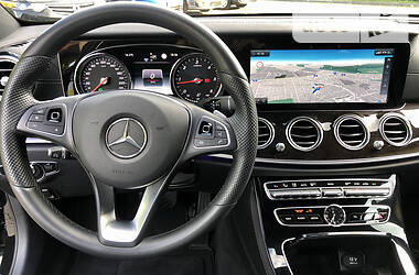 Седан Mercedes-Benz E-Class 2017 в 