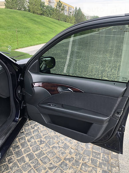 Седан Mercedes-Benz E-Class 2005 в Дніпрі