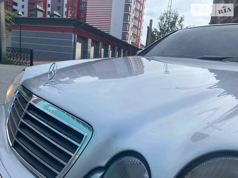 Седан Mercedes-Benz E-Class 2000 в Коломиї