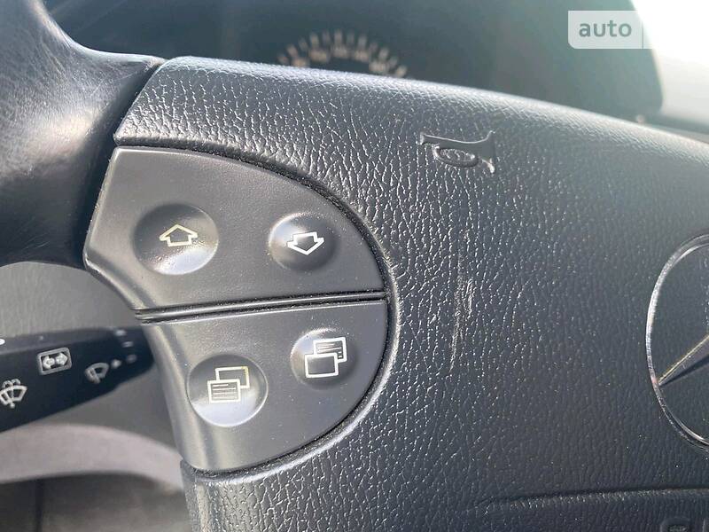 Седан Mercedes-Benz E-Class 2000 в Коломиї